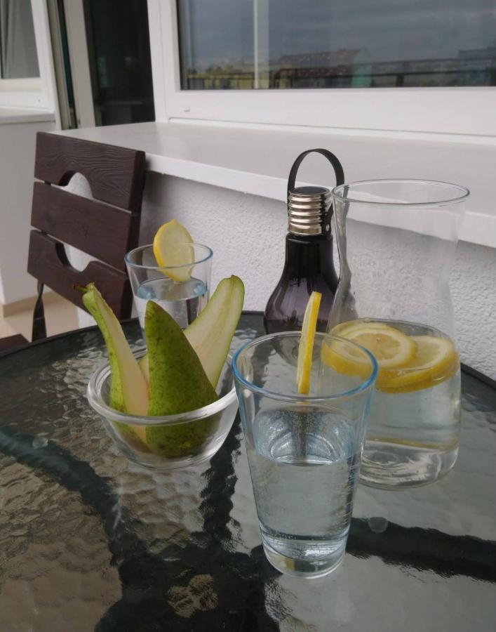 Quadratum Apartment By Noclegi Renters Gdansk Ngoại thất bức ảnh